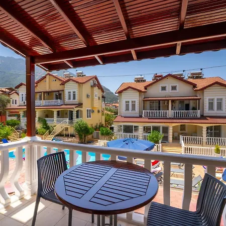 Ova - 2 Bedrooms Apartmán *